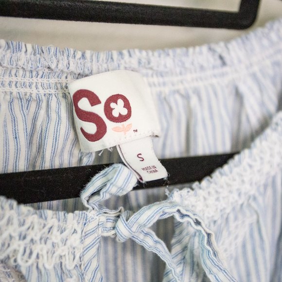 SO Pinstripe Peasant Top with Lace Detail - Picture 3 of 4